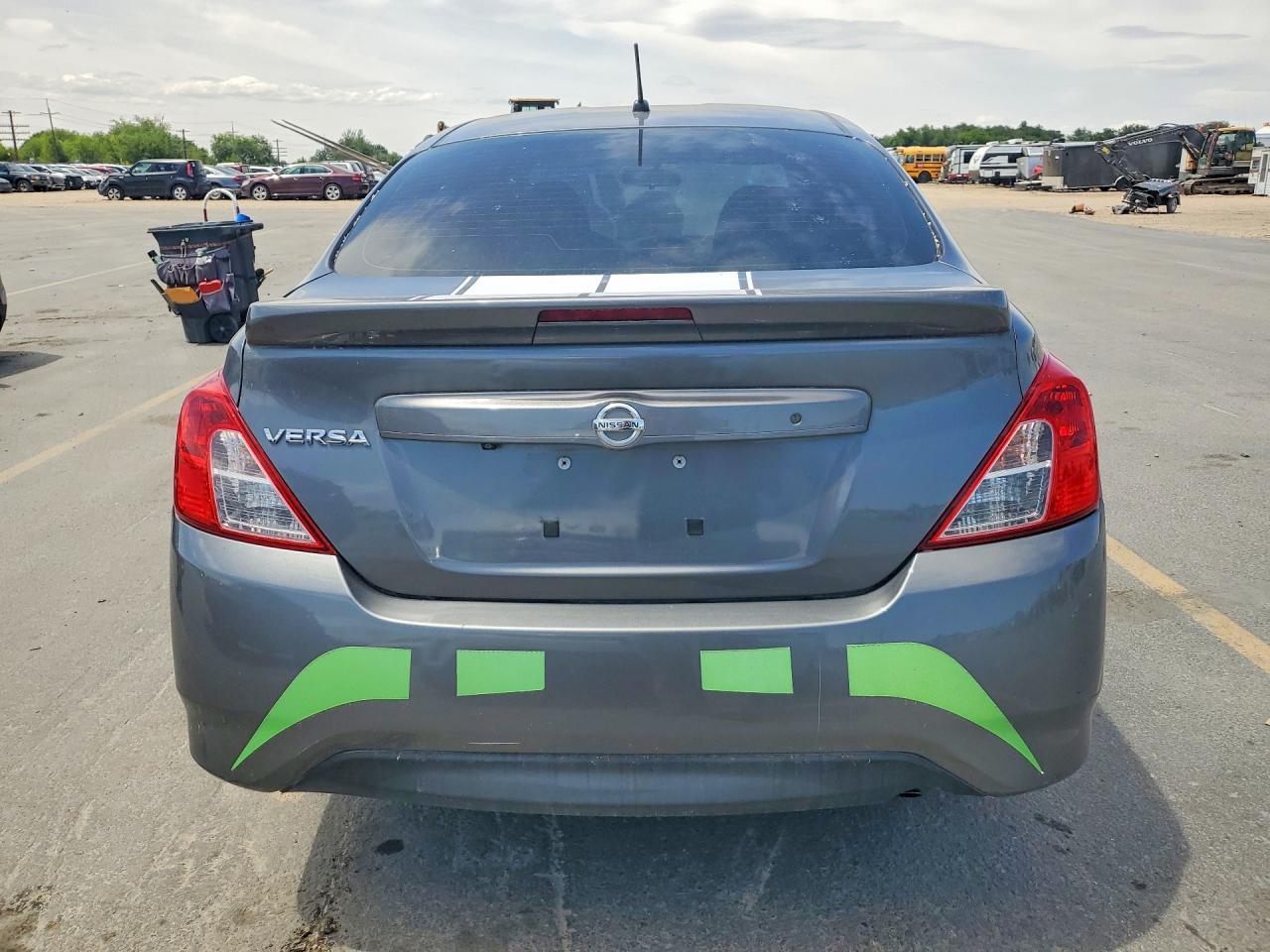 2019 Nissan Versa S Plus - Фото 6