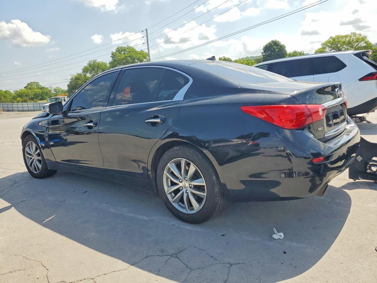 2015 Infiniti Q50 Base - Image 2