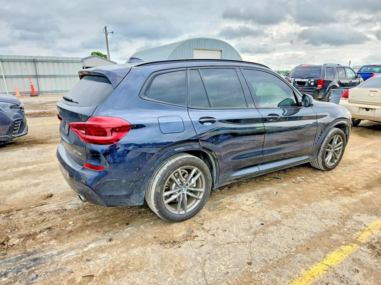 2020 BMW X3 xDrive30I - Фото 3