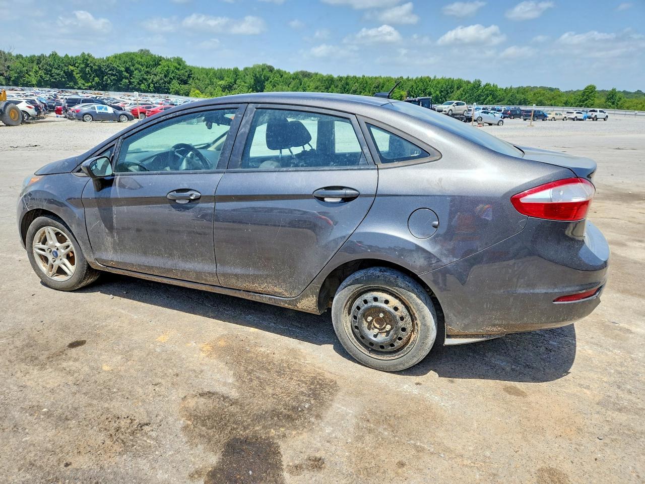 2017 Ford Fiesta - Фото 2