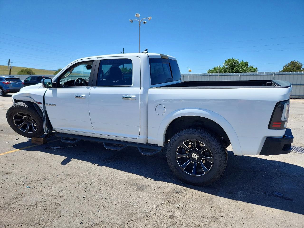 2016 Ram 1500 Laramie - Фото 2