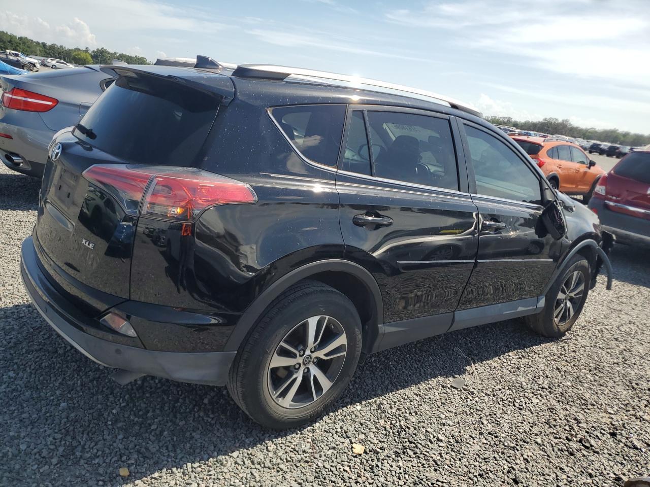2018 Toyota Rav4 Xle - Фото 3