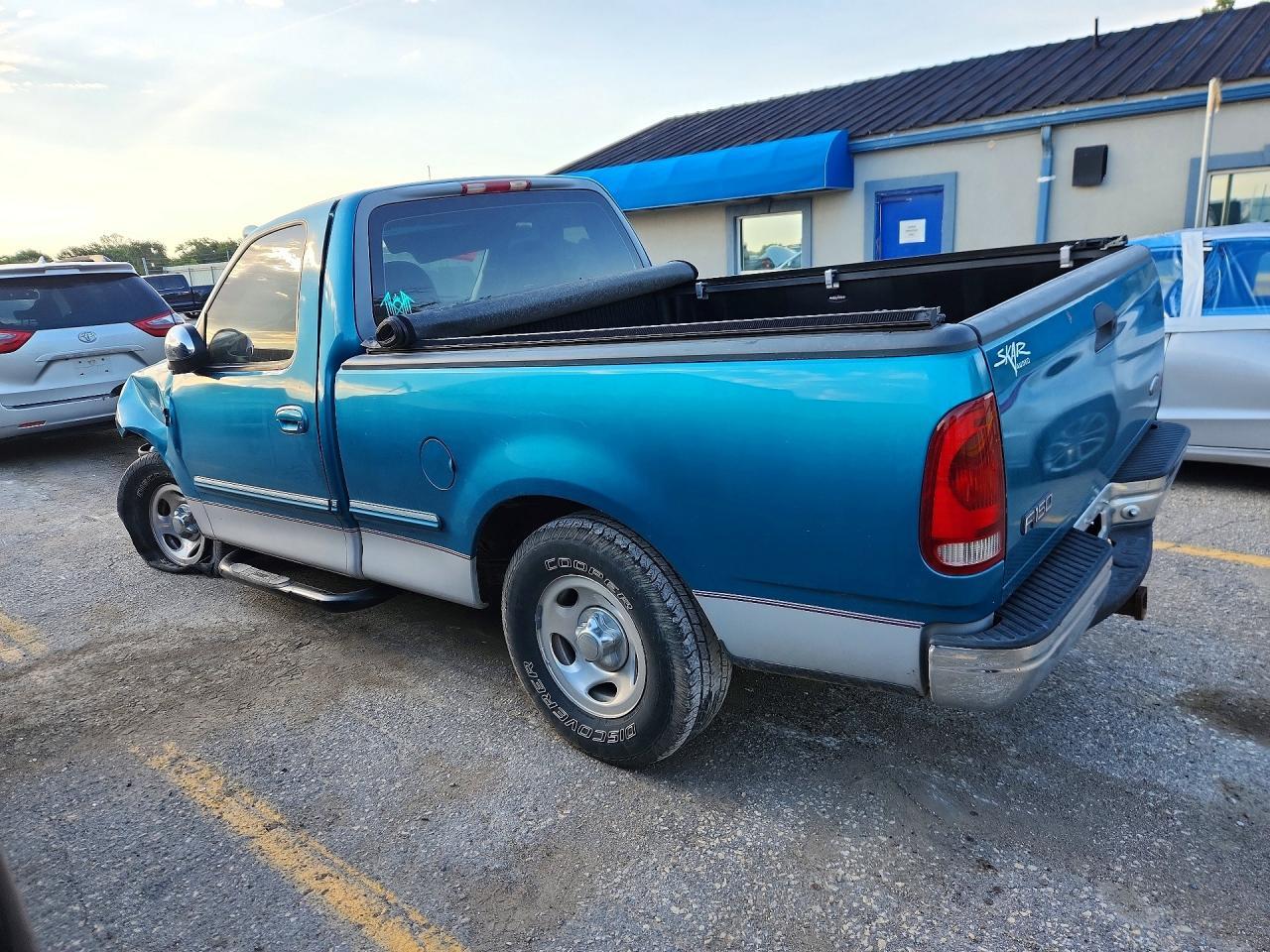1998 Ford F150 - Фото 2