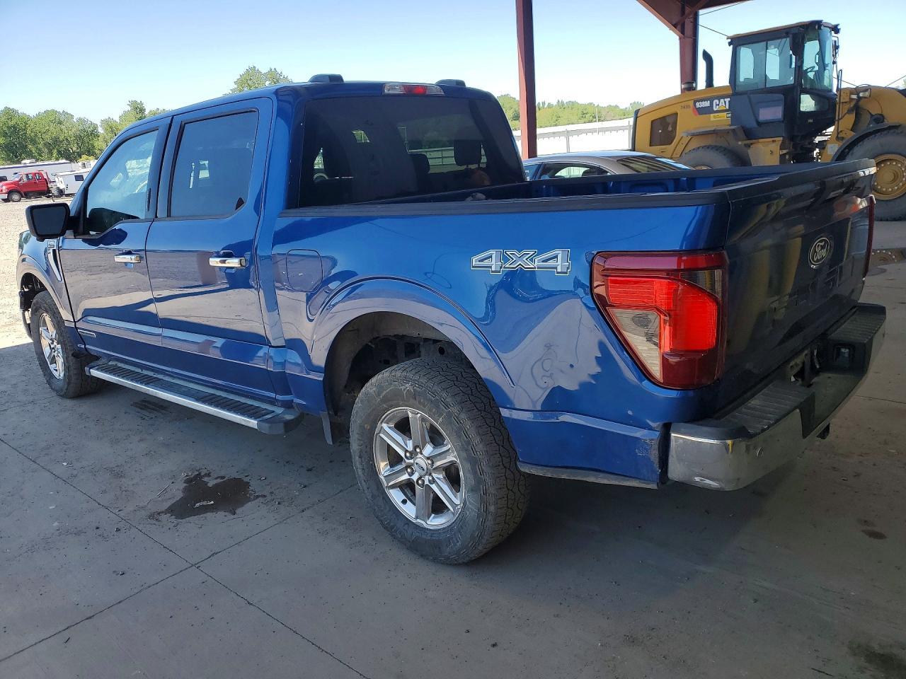2024 Ford F150 Xlt - Фото 2