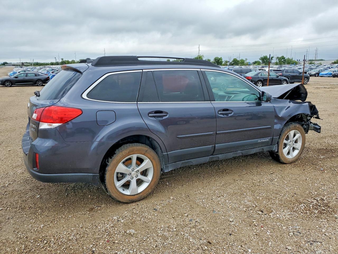 2013 Subaru Outback 3.6R Limited - Фото 3