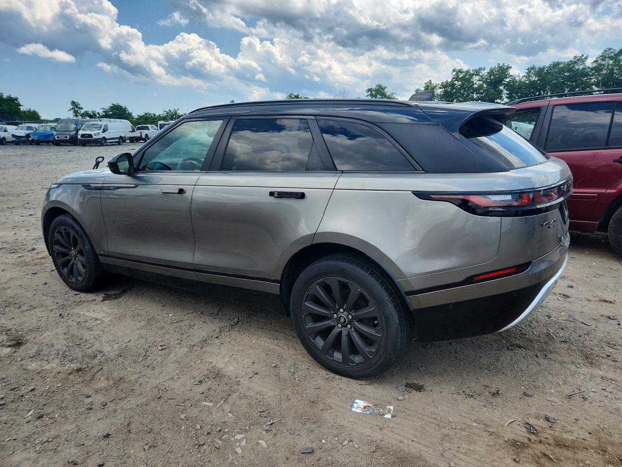 2018 Land Rover Range Rover Velar R-Dynamic Se - Image 2