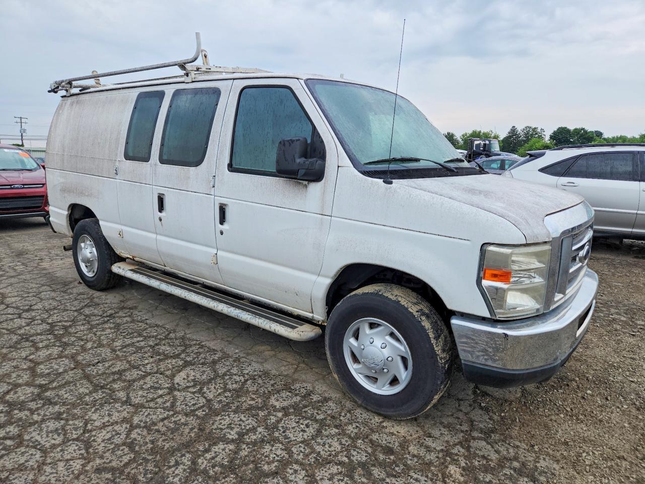 2011 Ford E250 Utility / Service Van - Image 4