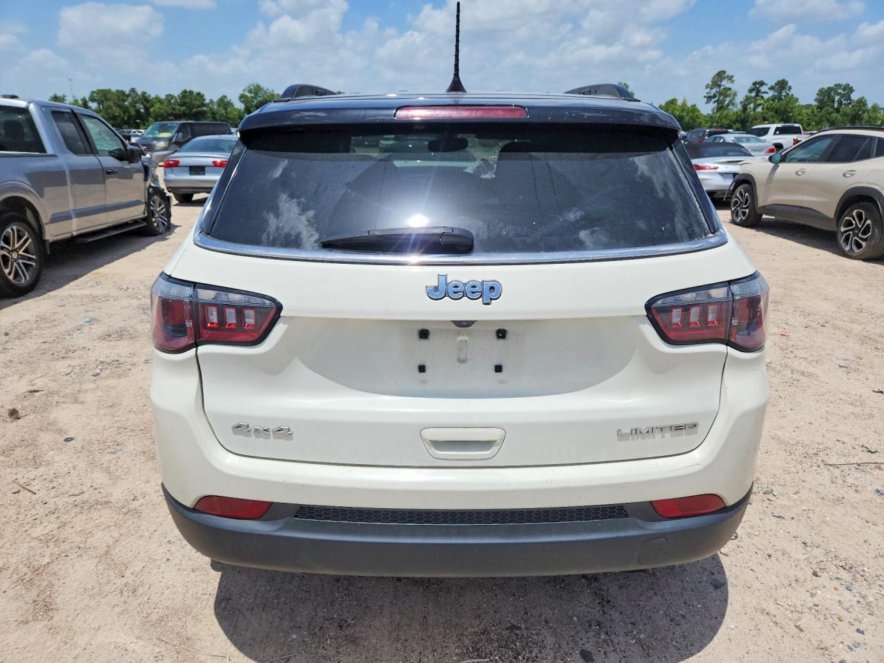 2020 Jeep Compas - Фото 6