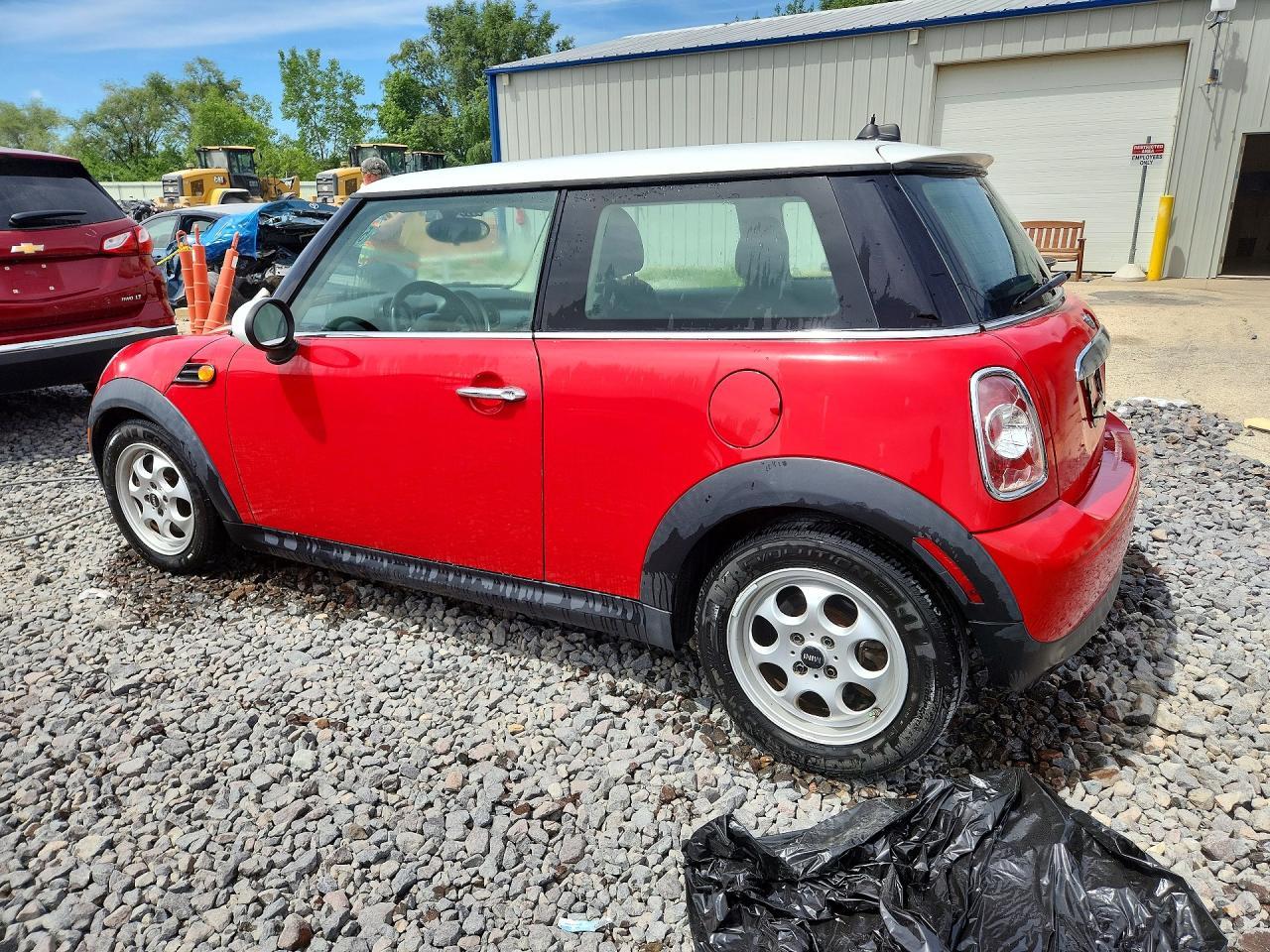 2013 Mini Cooper - Image 2