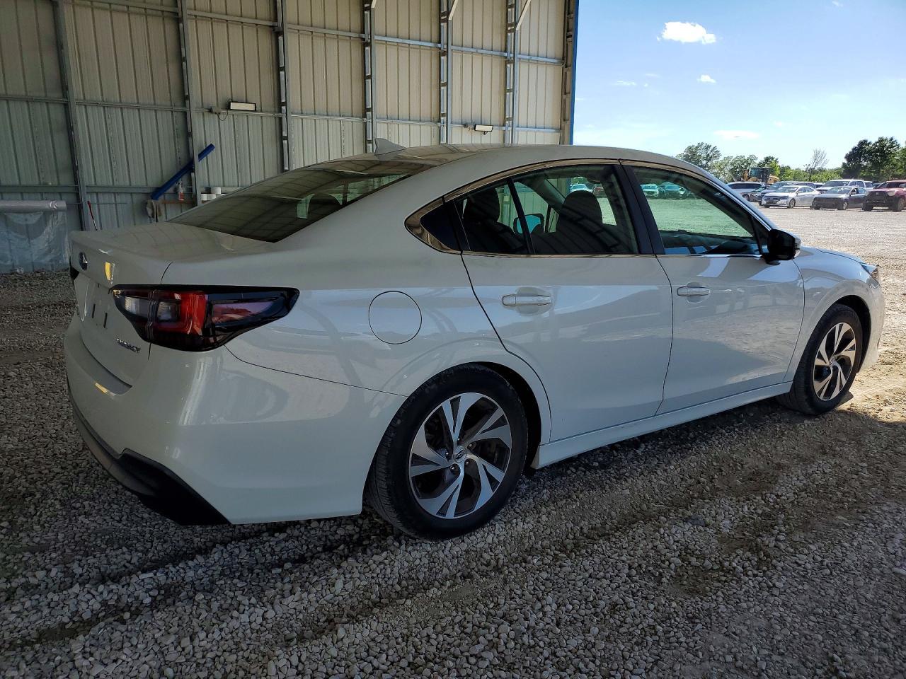 2022 Subaru Legacy Premium - Фото 3