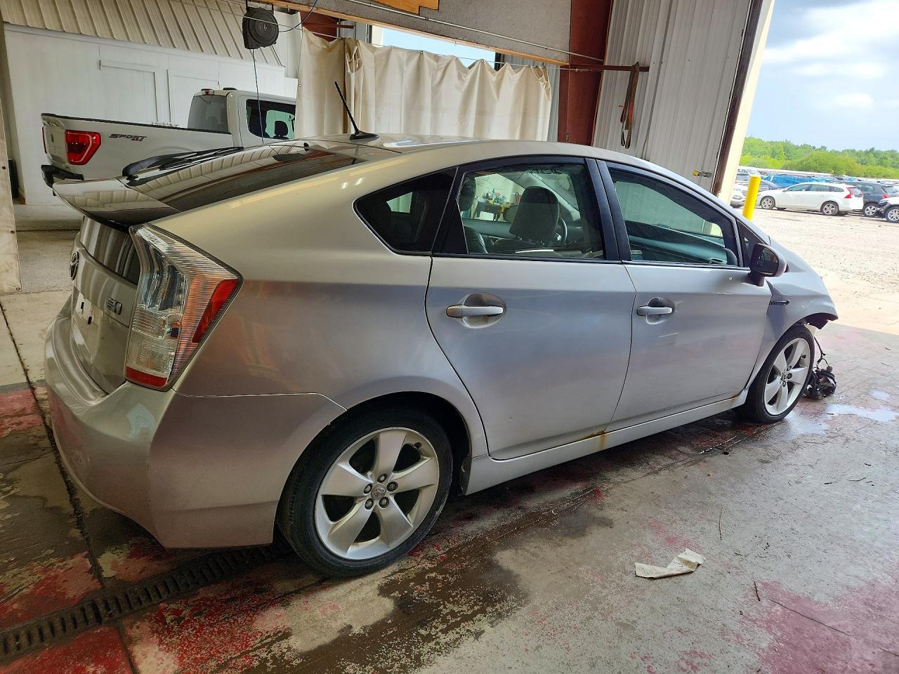 2010 Toyota Prius - Image 3