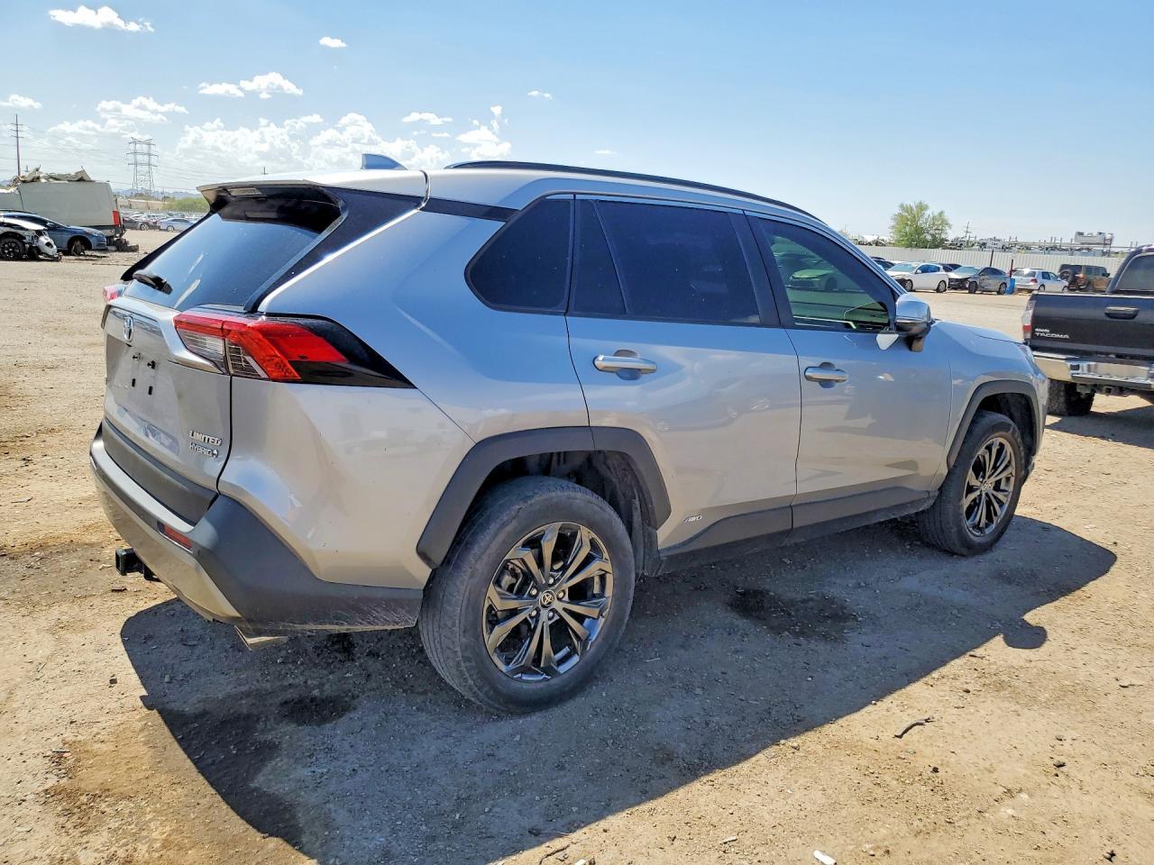2023 Toyota Rav4 Limited - Фото 3