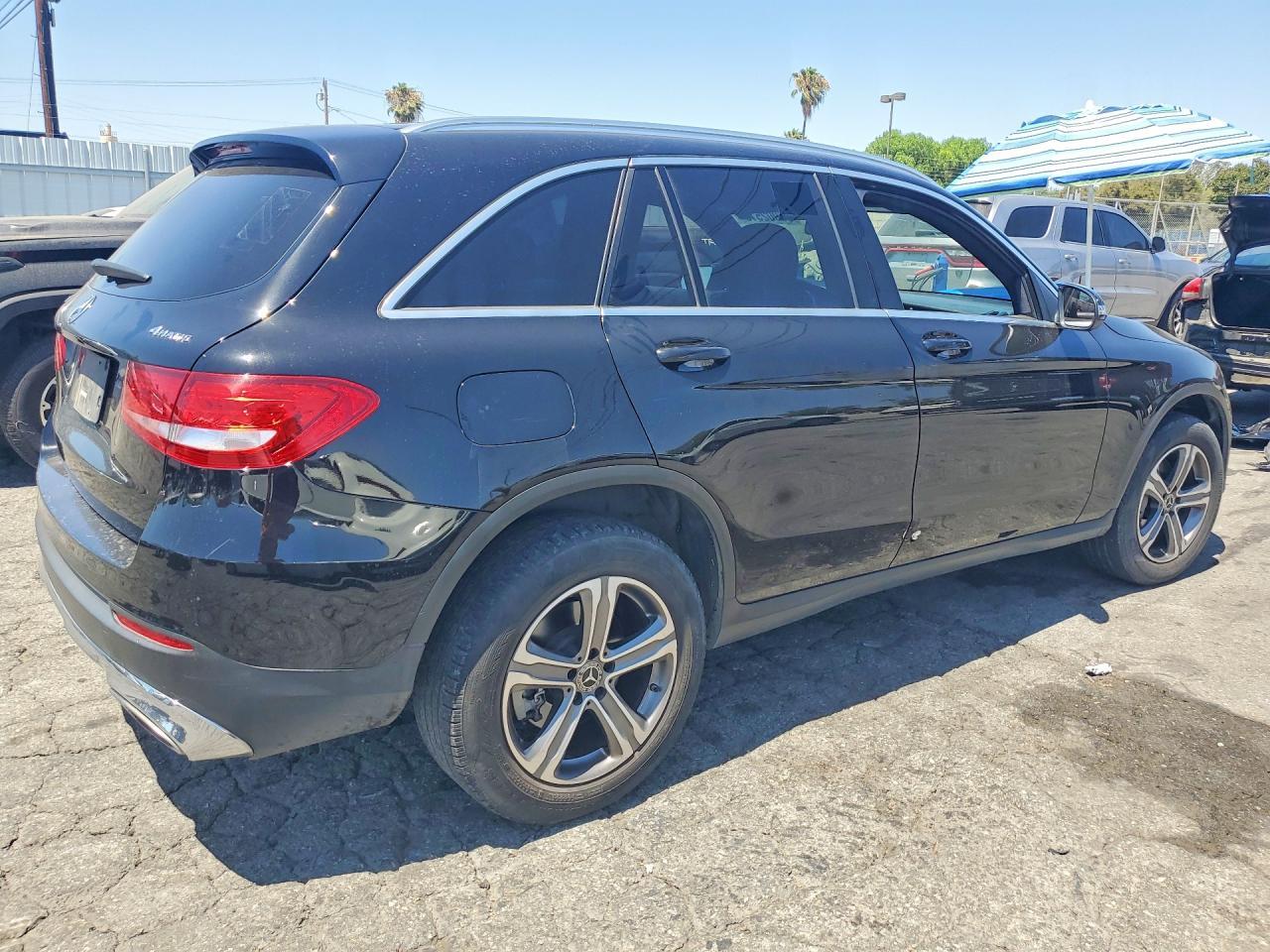 2019 Mercedes-Benz Glc 300 4Matic - Image 3