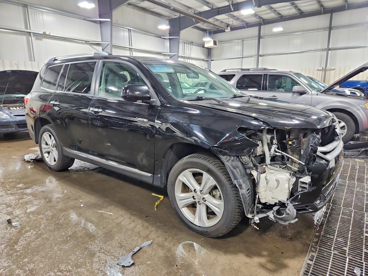 2013 Toyota Highlander Limited - Image 4