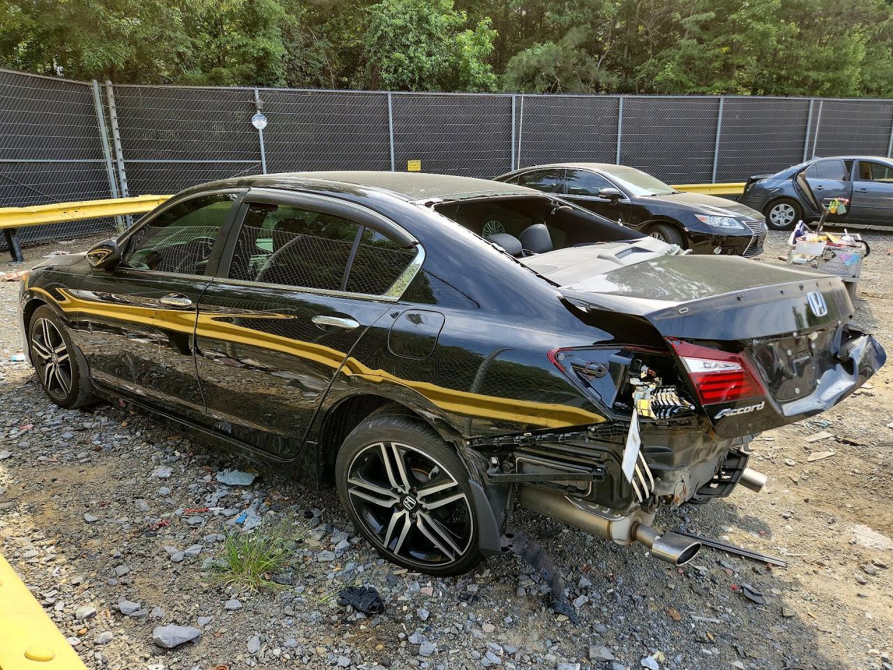 2016 Honda Accord Sport - Фото 2