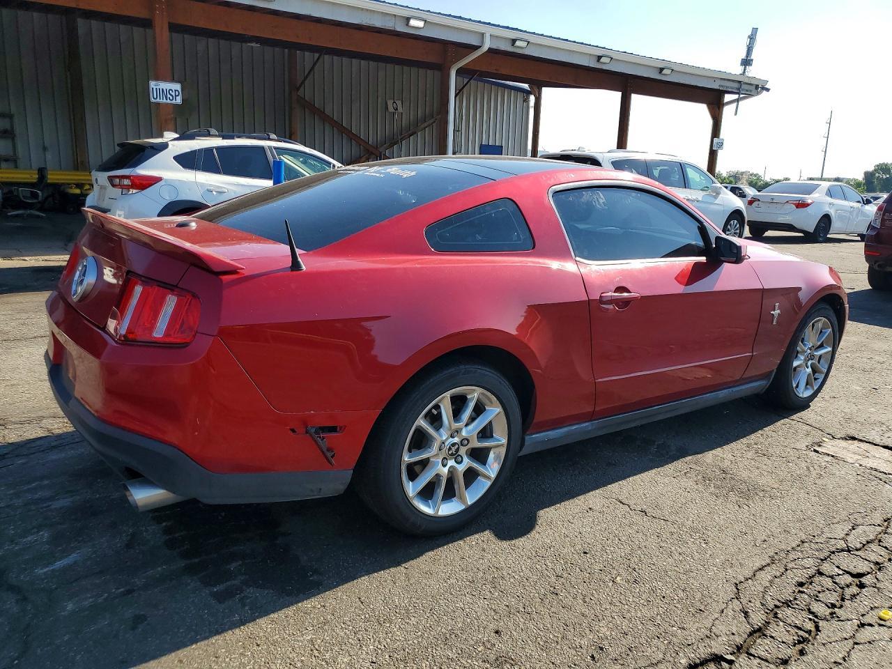 2011 Ford Mustang - Фото 3