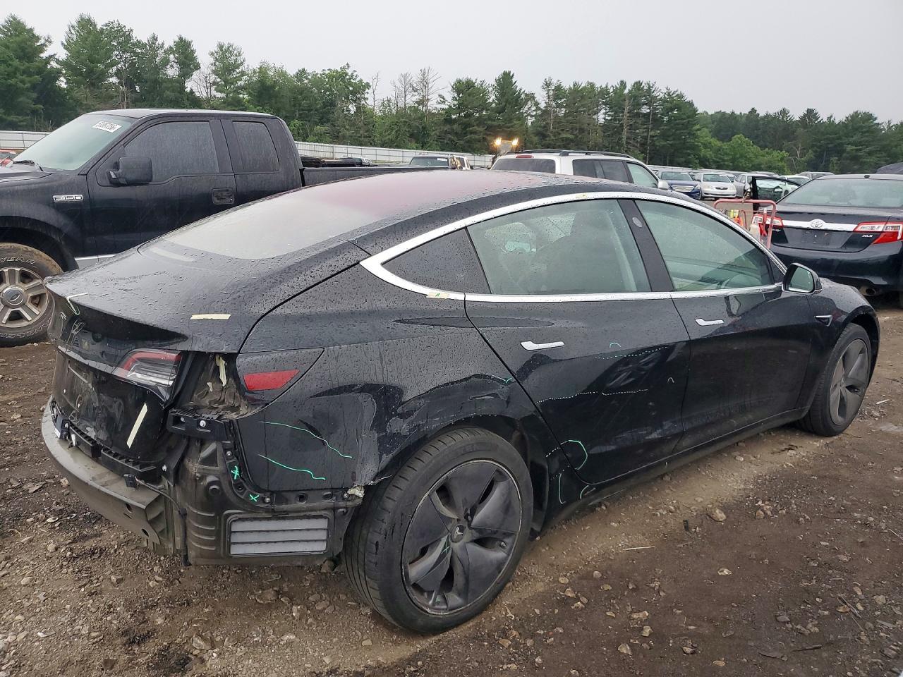 2018 Tesla Model 3 - Image 3