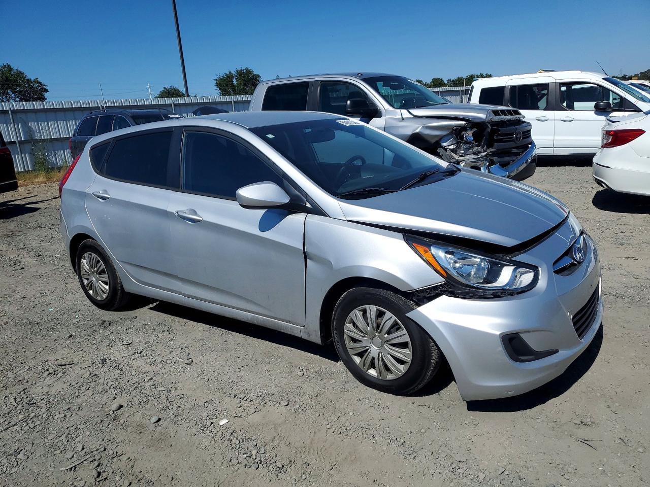2013 Hyundai Accent Gs - Image 4
