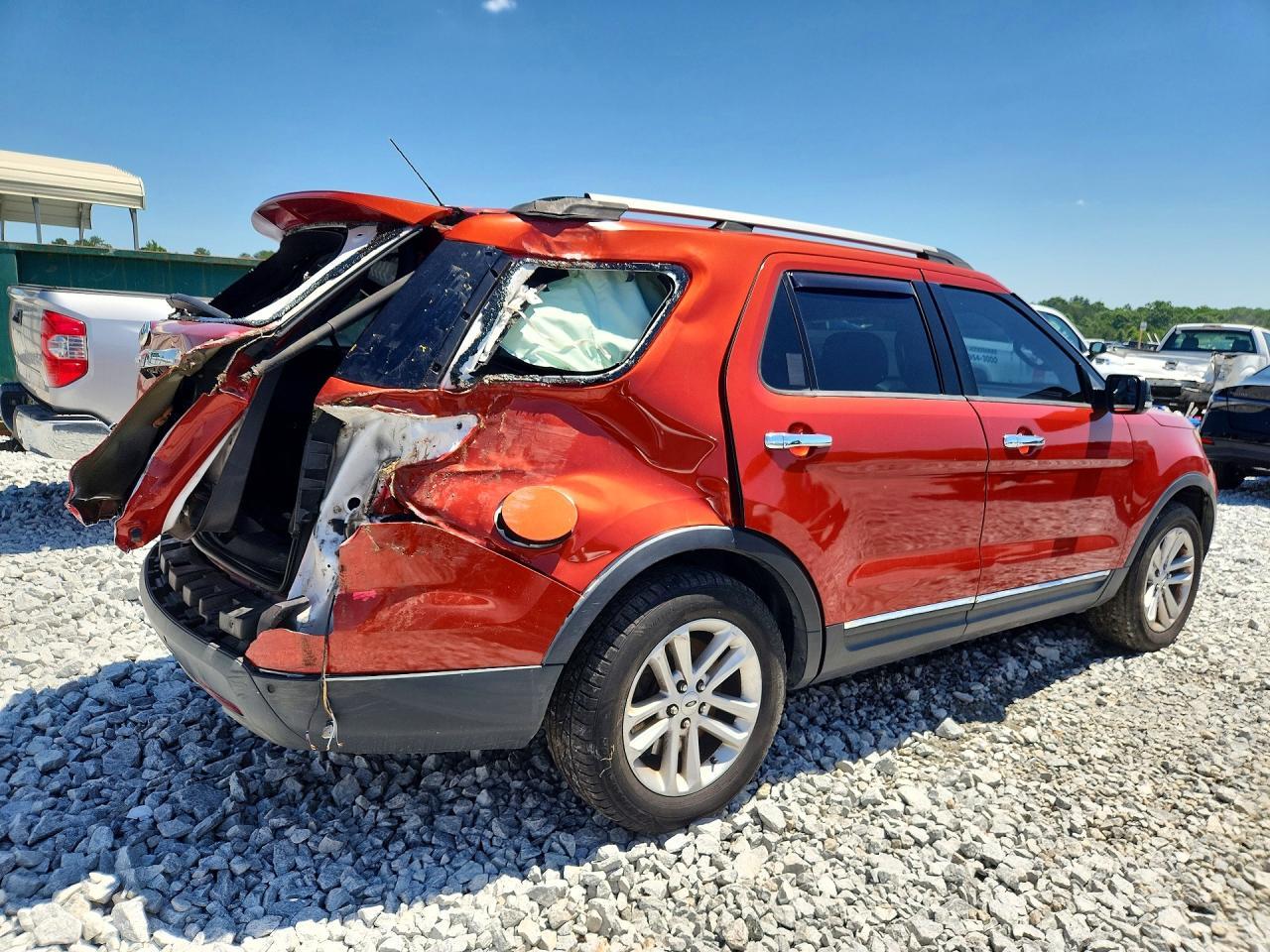 2015 Ford Explorer Xlt - Image 3