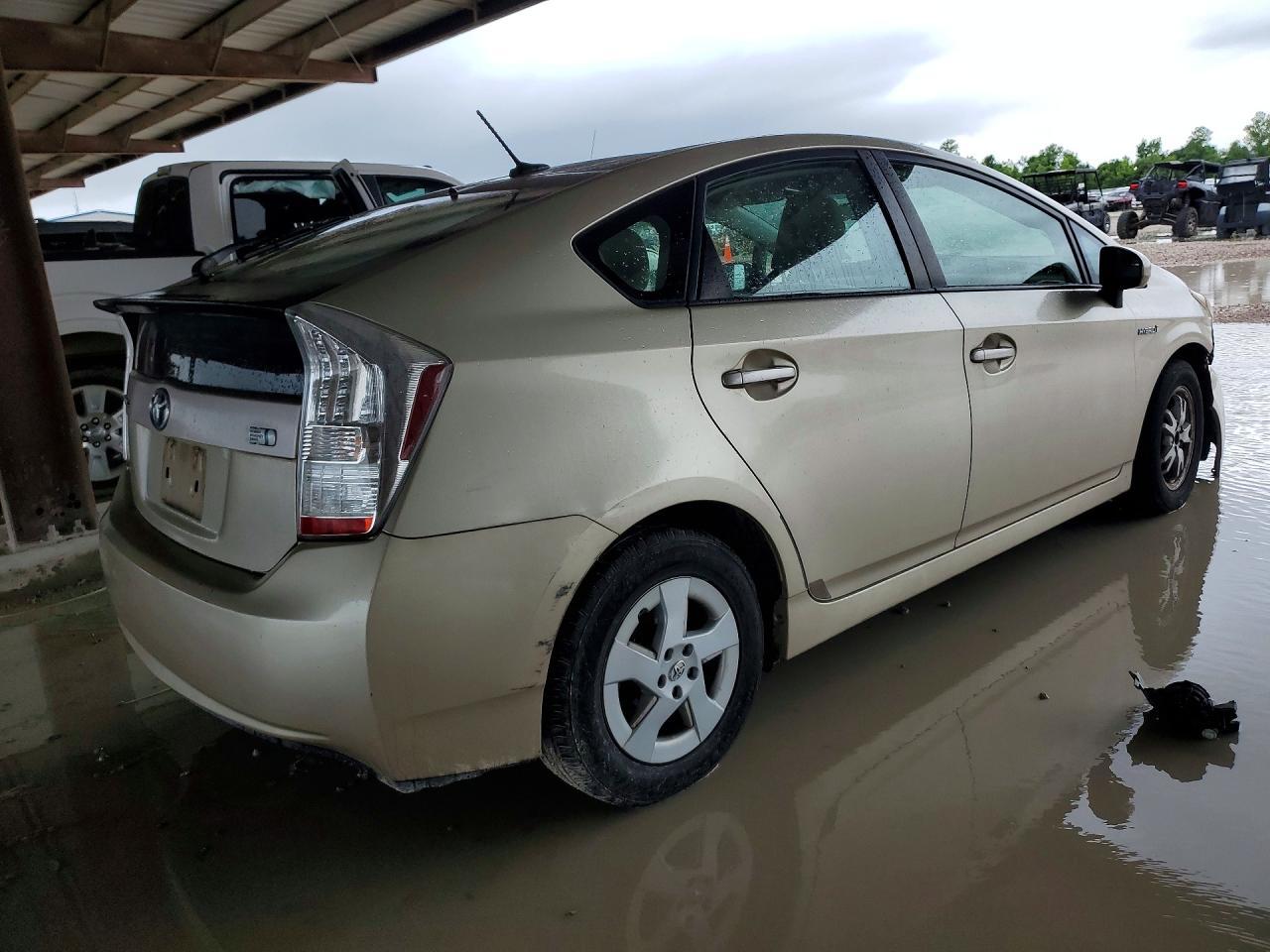 2010 Toyota Prius Iii - Фото 3
