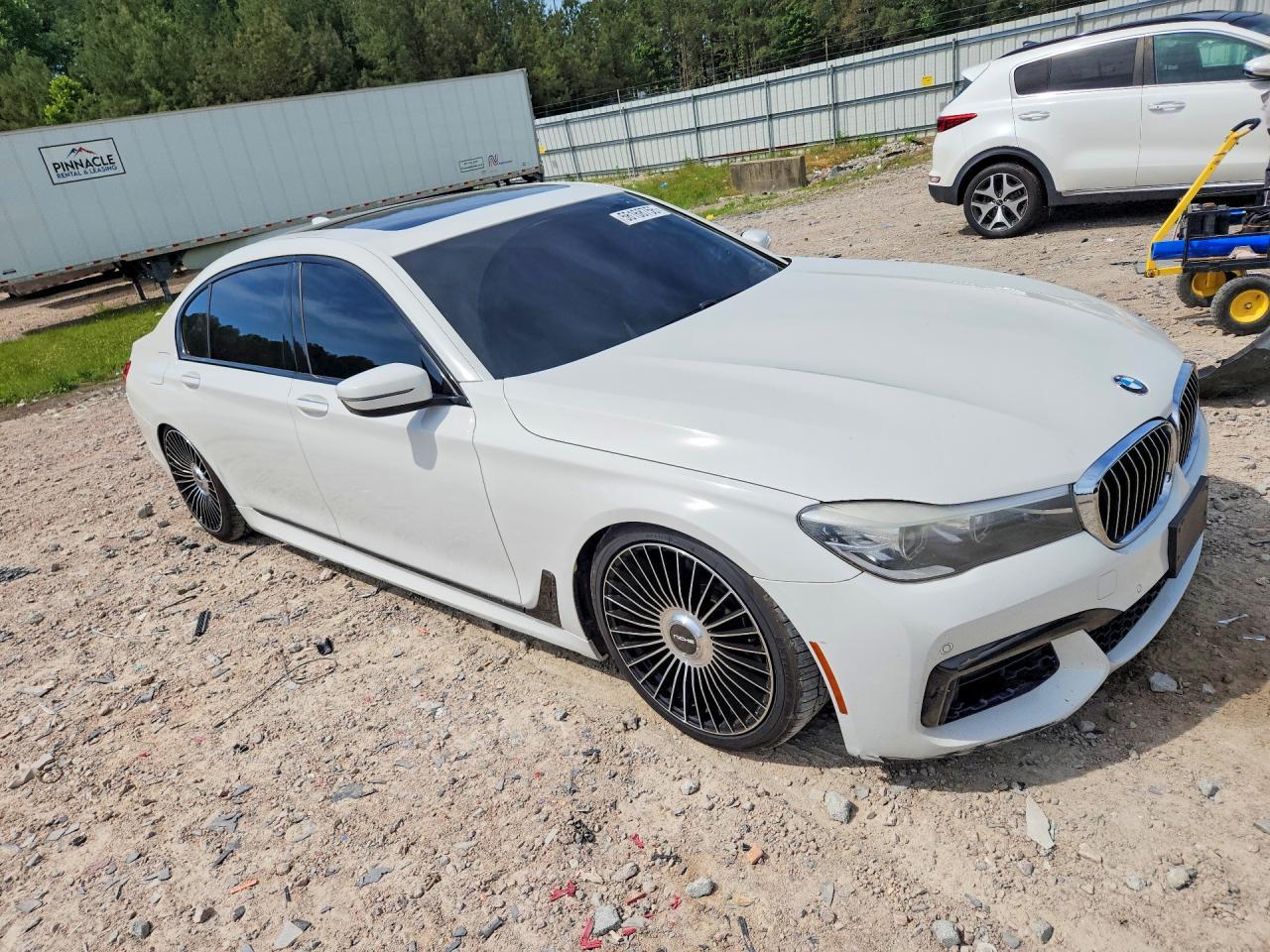 2016 BMW 740 I - Image 4