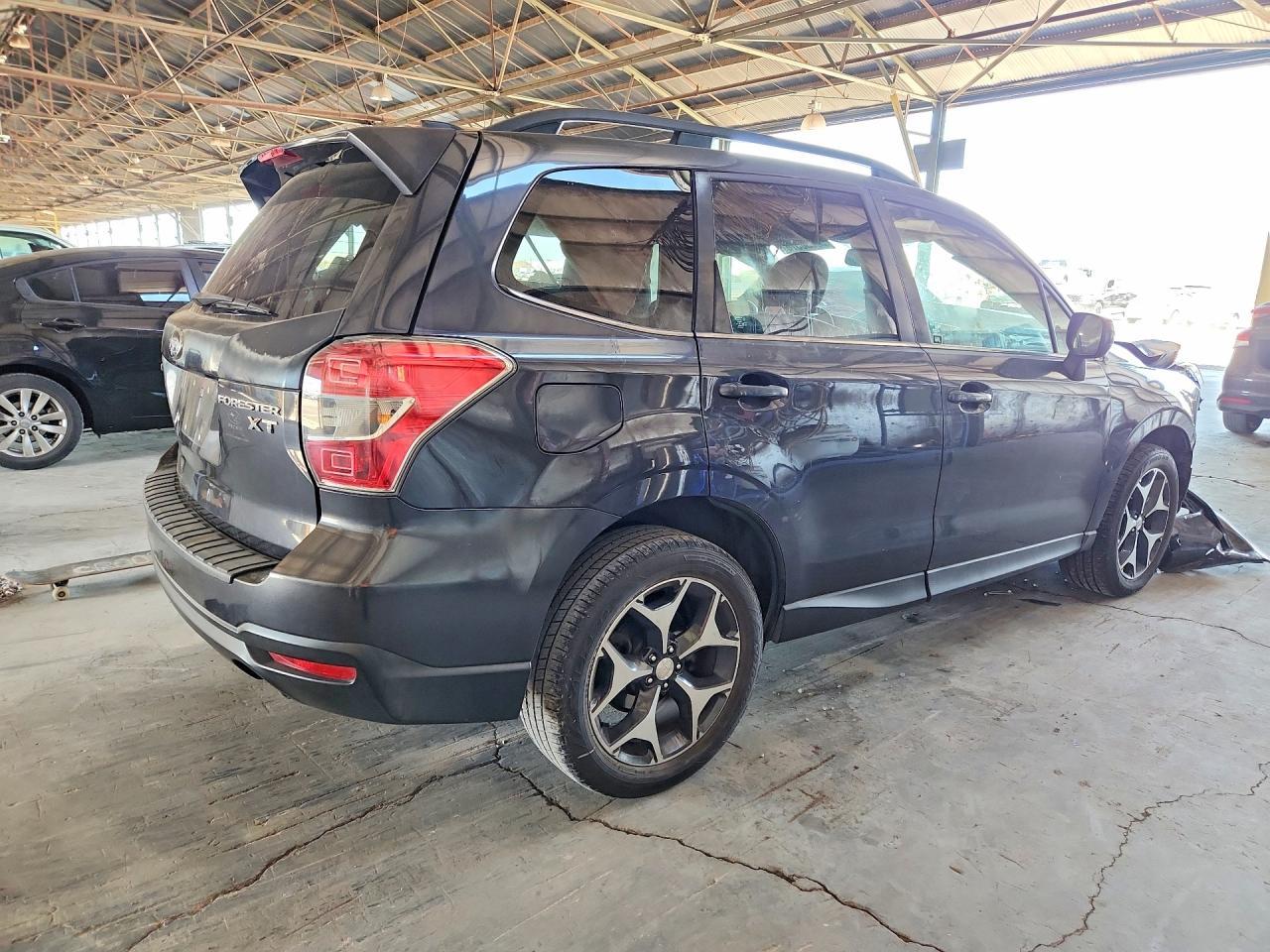 2016 Subaru Forester 2.0Xt Premium - Фото 3