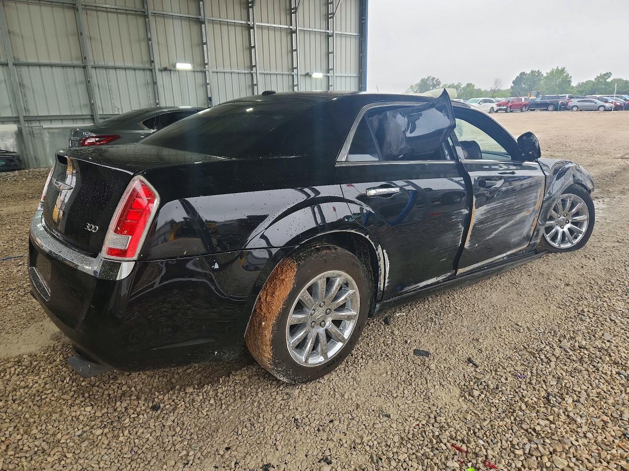 2012 Chrysler 300 Limited - Фото 3