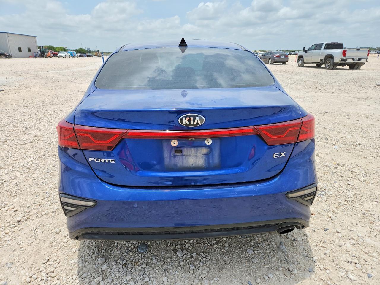 2020 Kia Forte Ex - Фото 6