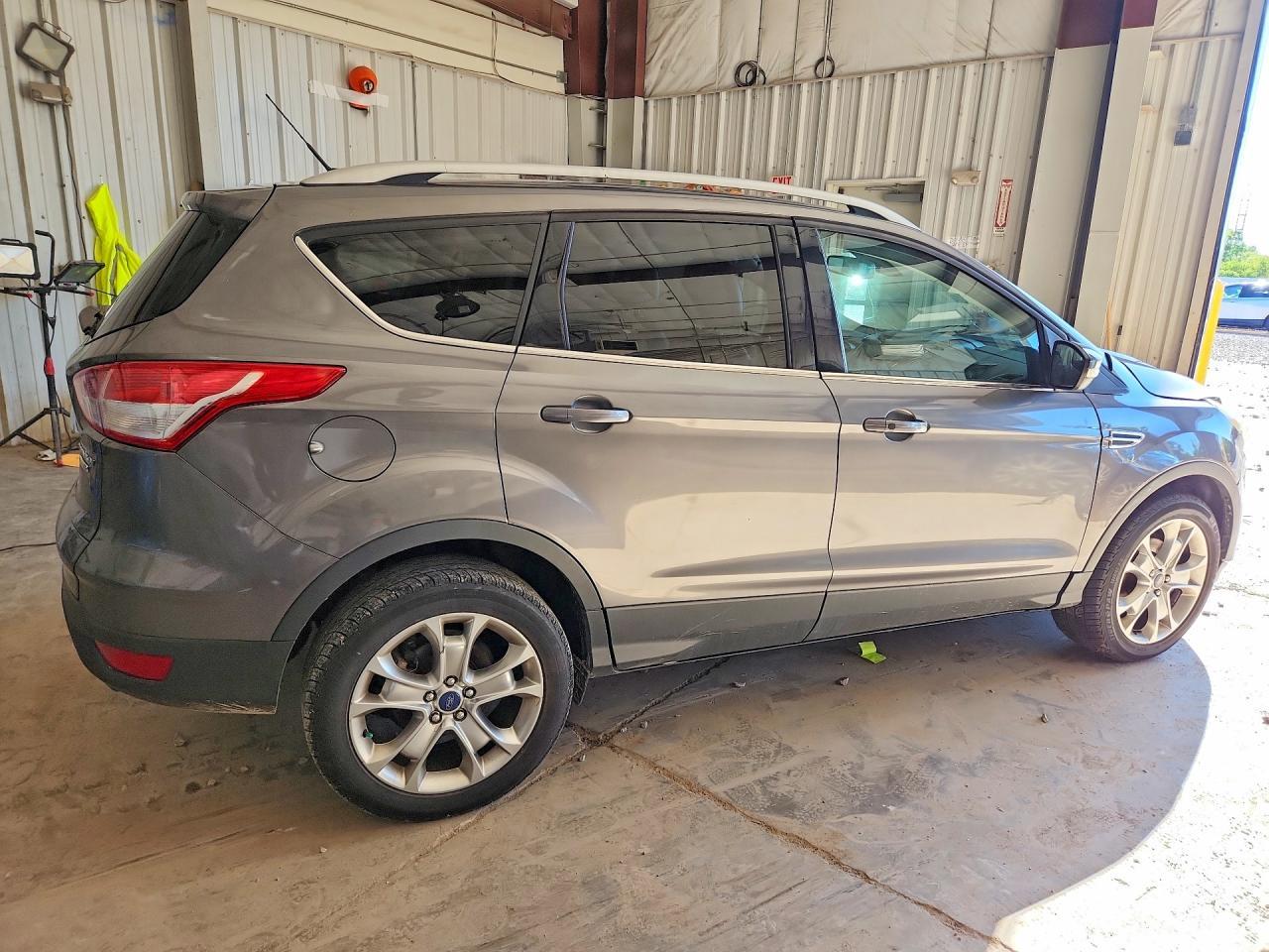 2014 Ford Escape Titanium - Фото 3