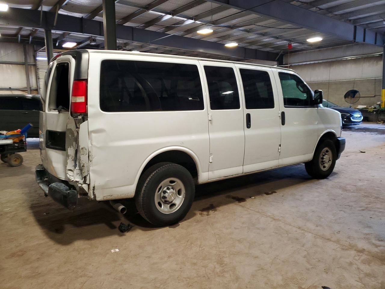 2018 Chevrolet Express G3500 Lt - Фото 3