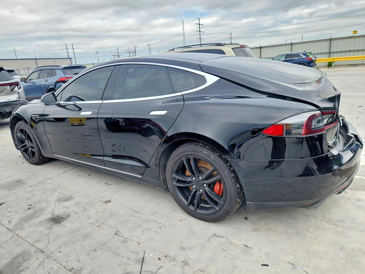 2014 Tesla Model S - Image 2