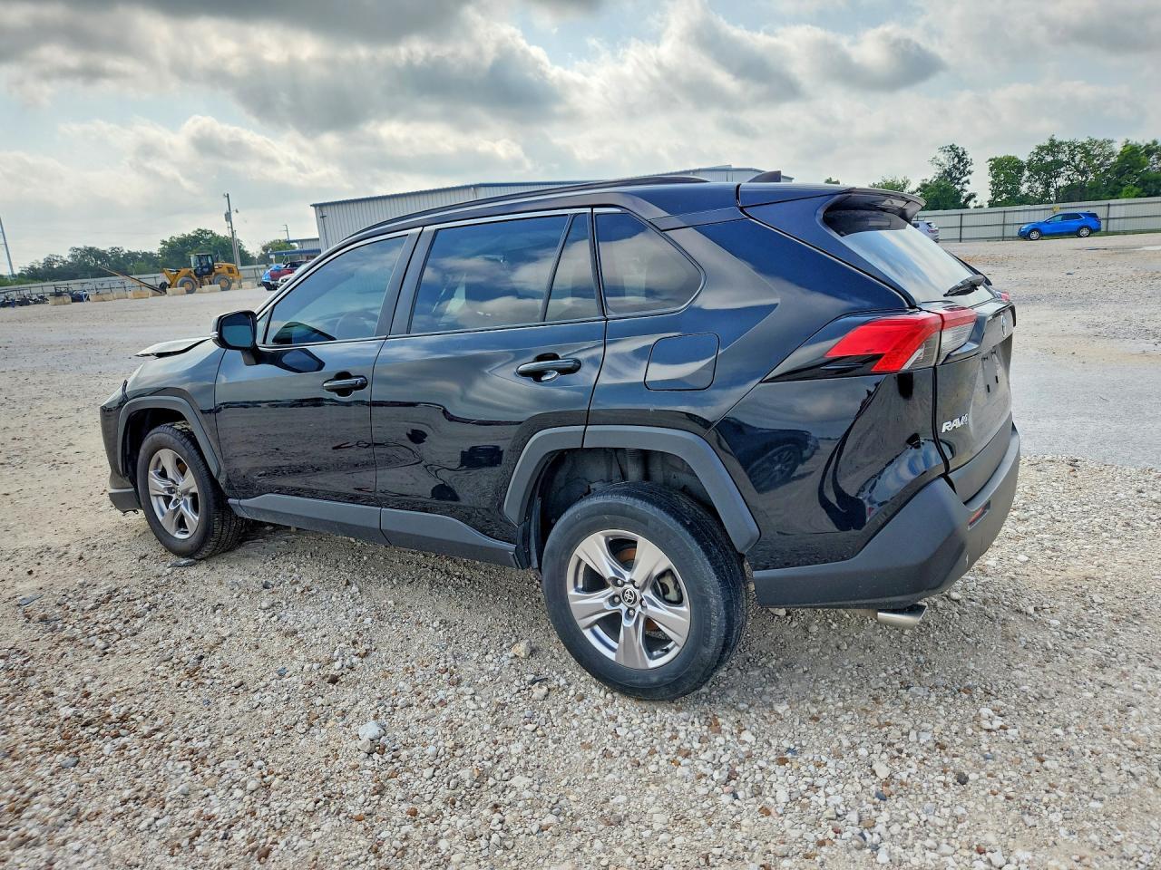 2023 Toyota Rav4 Xle - Image 2