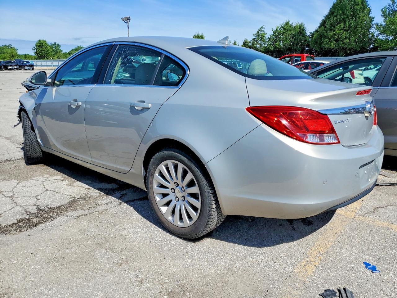 2011 Buick Regal Cxl - Image 2