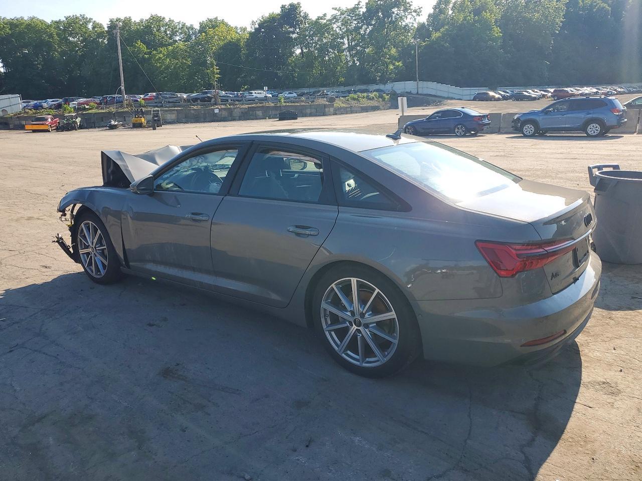 2025 Audi A6 - Фото 2