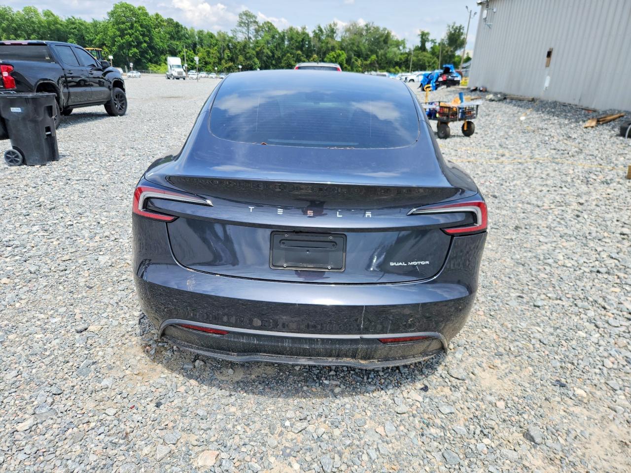 2025 Tesla Model 3 - Image 6