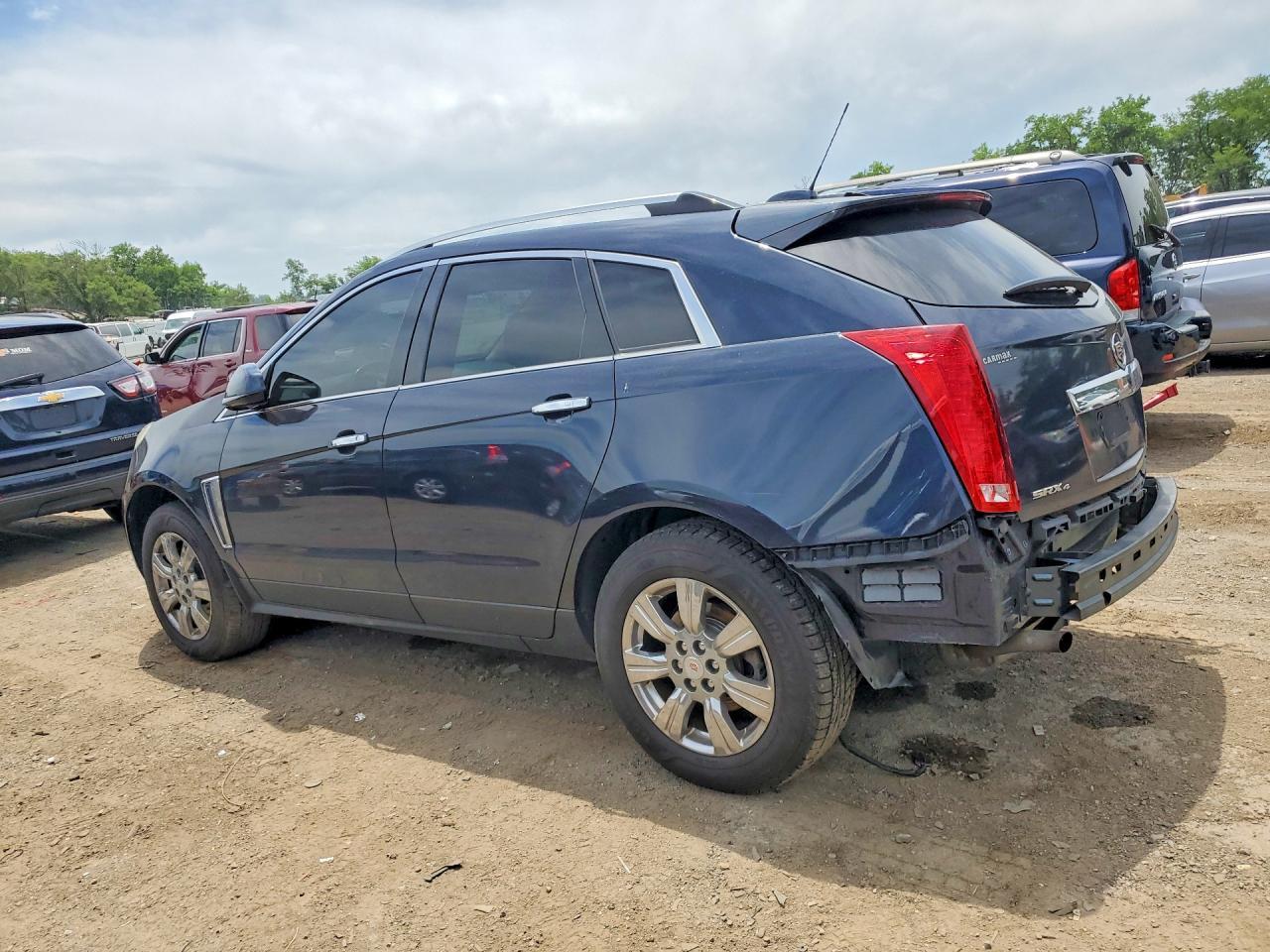 2015 Cadillac Srx Luxury Collection - Image 2