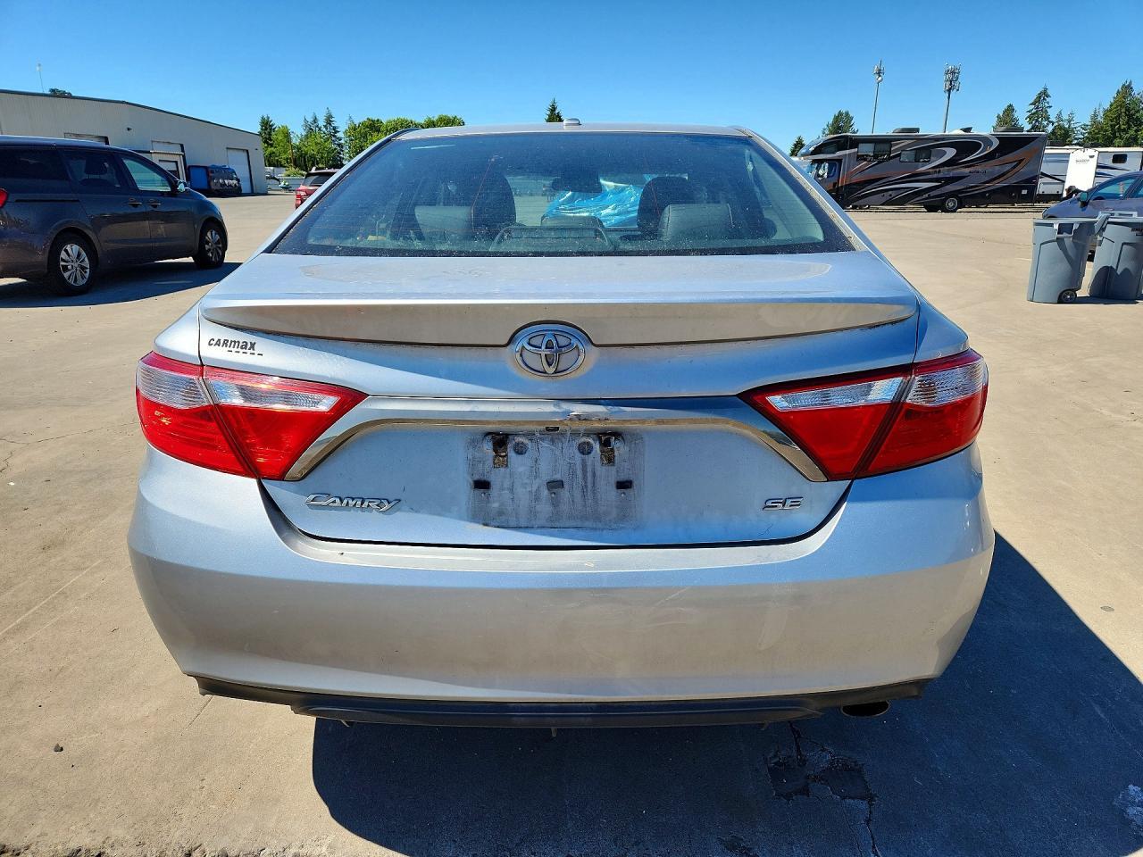 2016 Toyota Camry Se - Фото 6