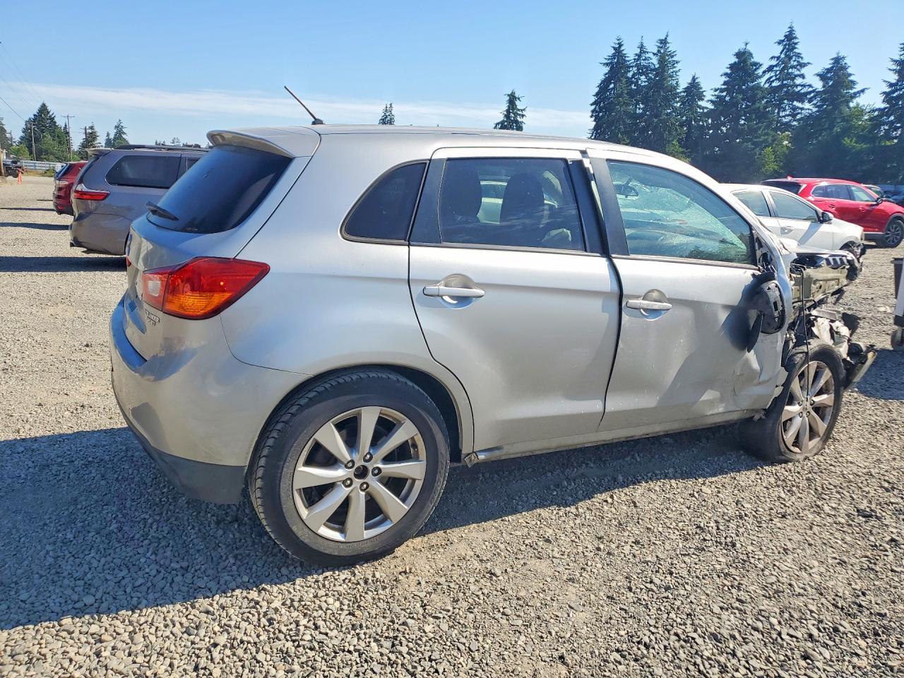 2013 Mitsubishi Outlander Sport Es - Image 3