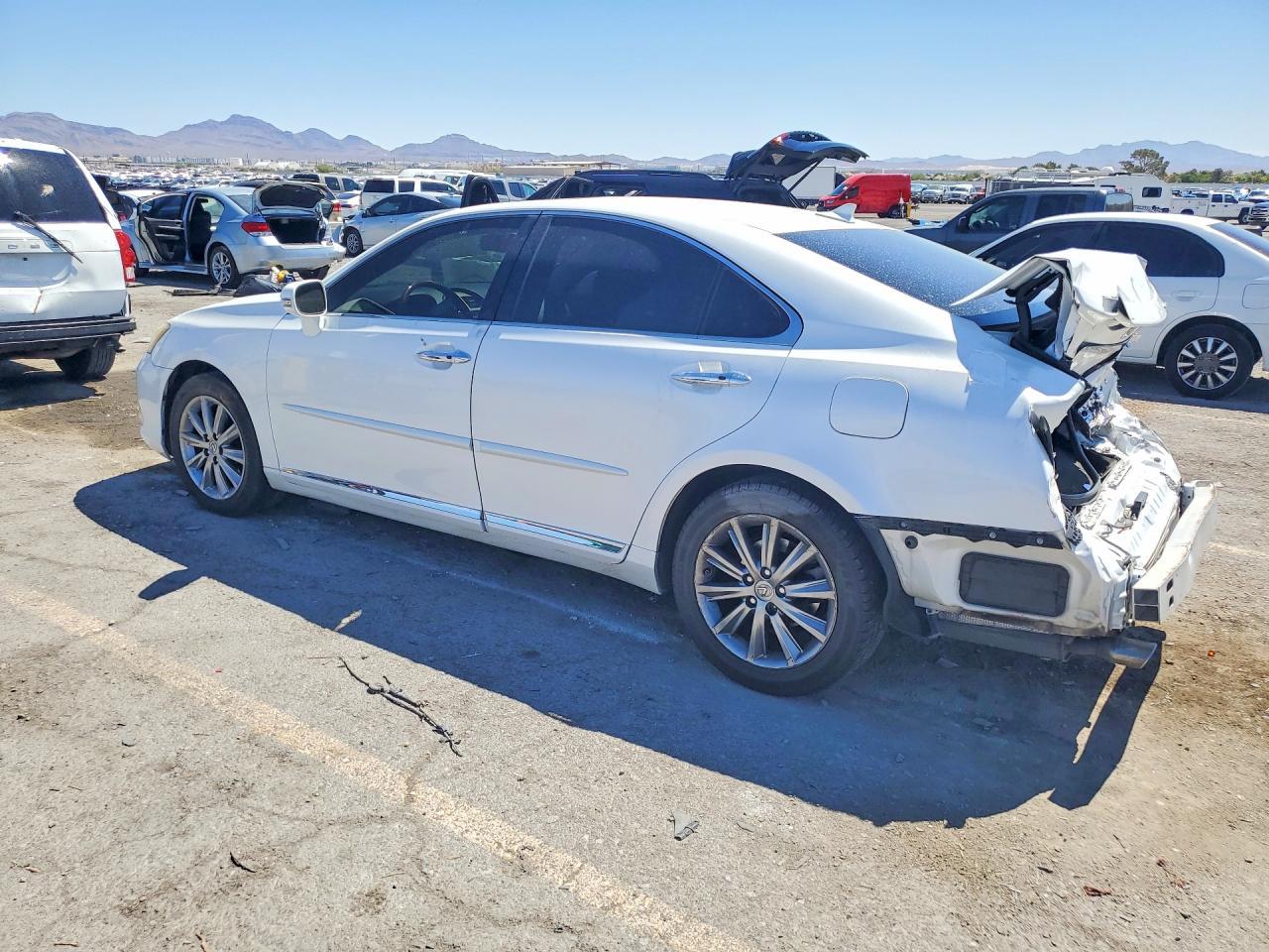 2012 Lexus Es 350 - Image 2