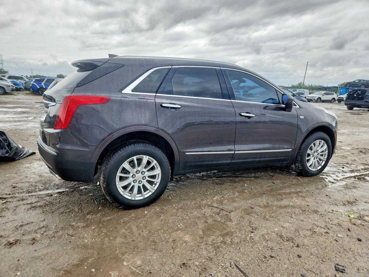 2017 Cadillac Xt5 - Image 3