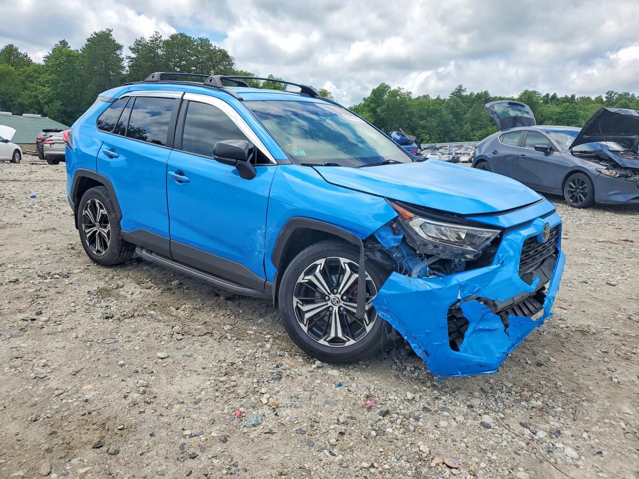 2019 Toyota Rav4 Le - Image 4