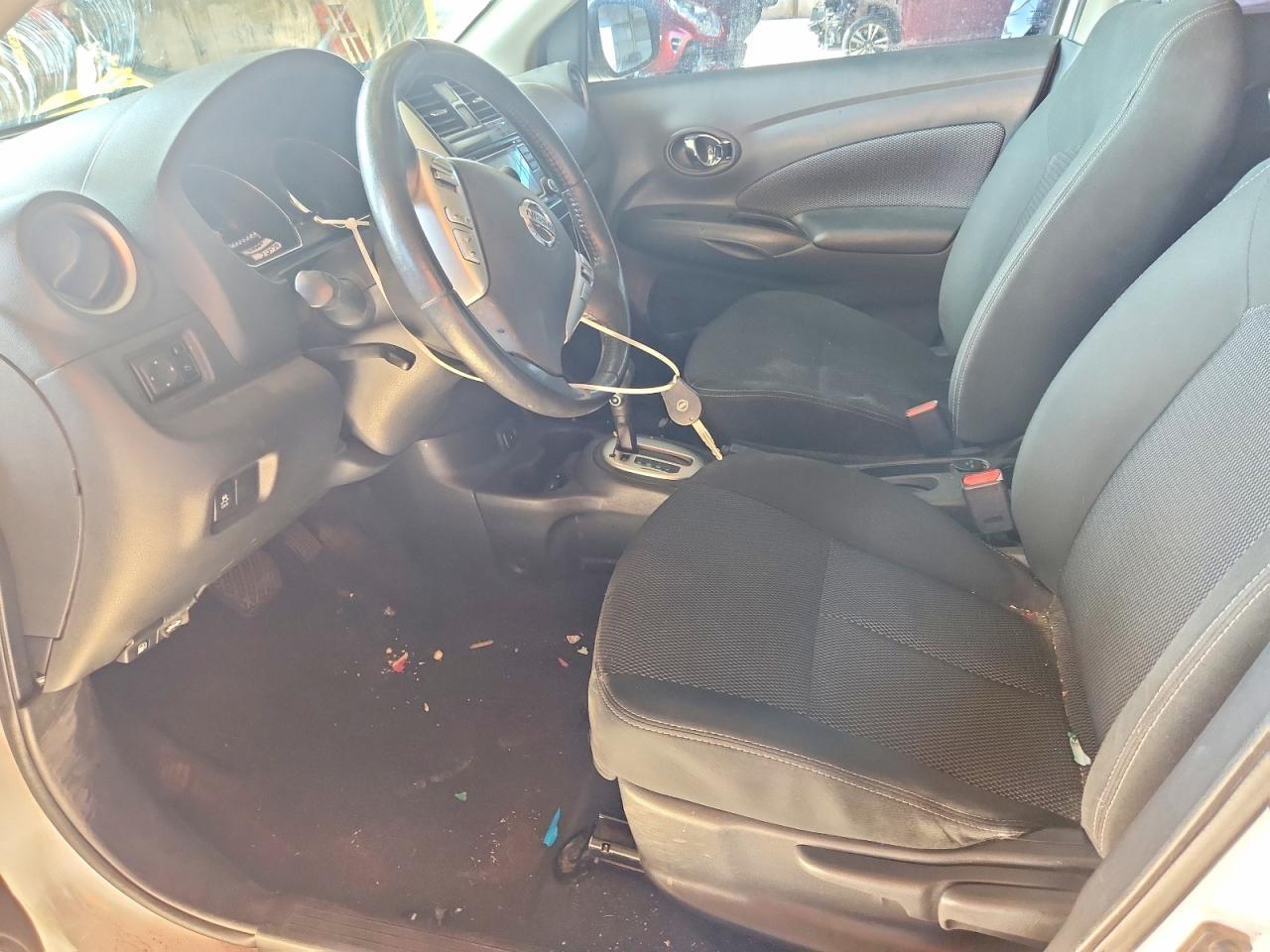 2017 Nissan Versa 1.6 S - Image 7
