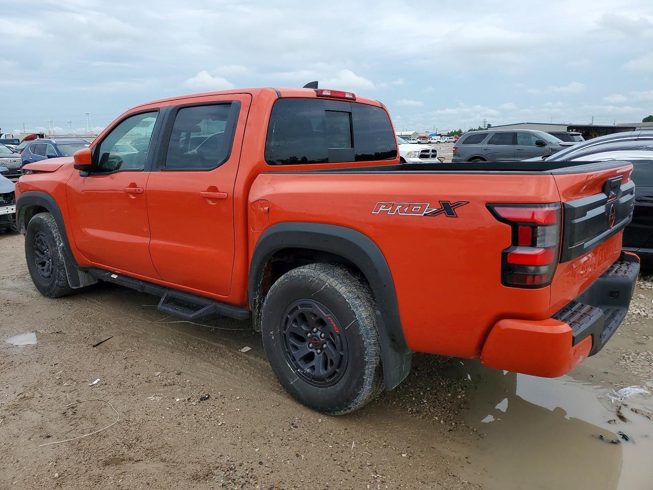 2025 Nissan Frontier Pro-X - Фото 2