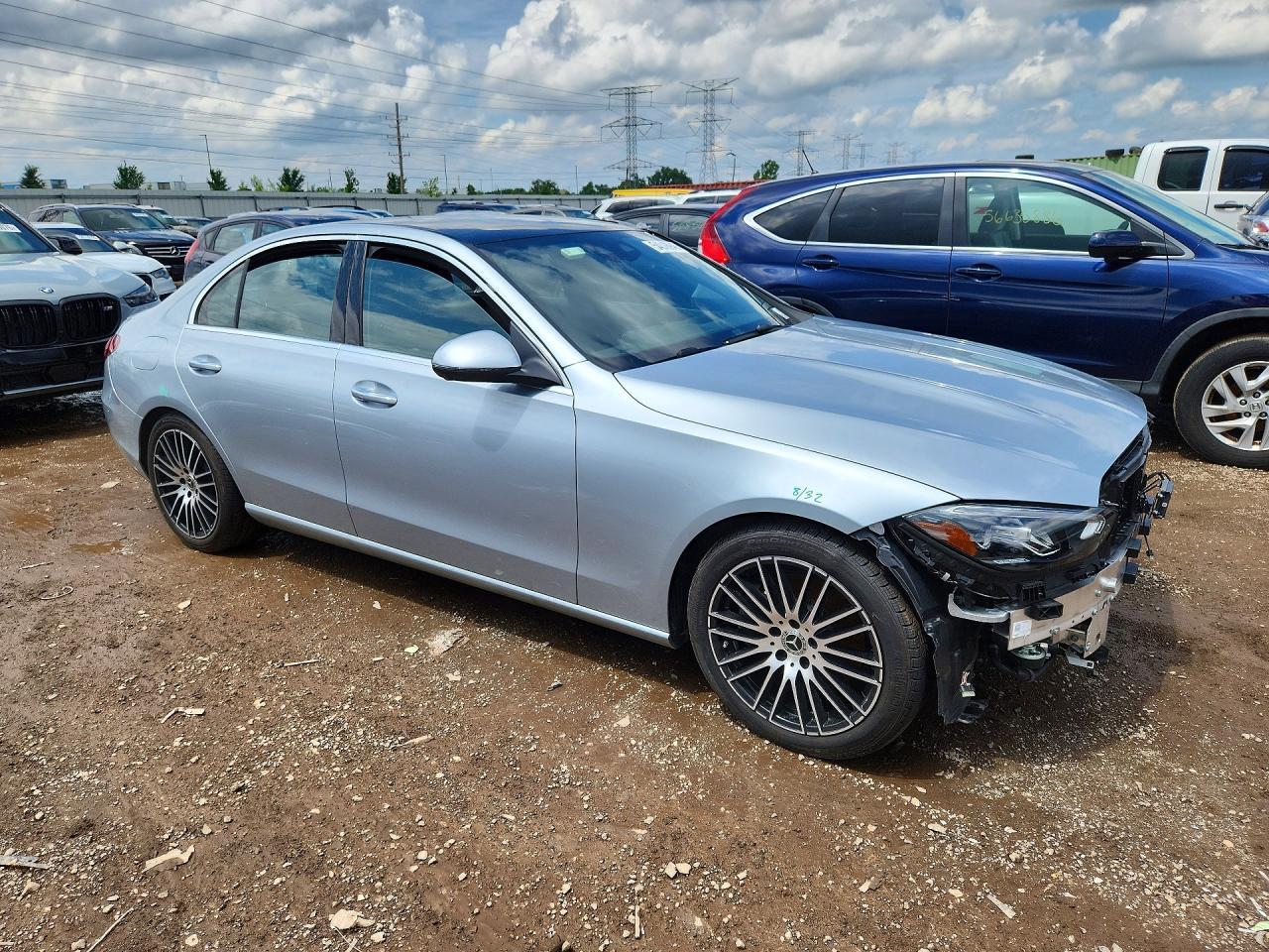 2026 Mercedes-Benz C 300 4Matic - Image 4