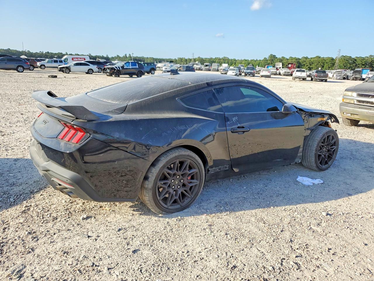 2025 Ford Mustang Gt - Фото 3