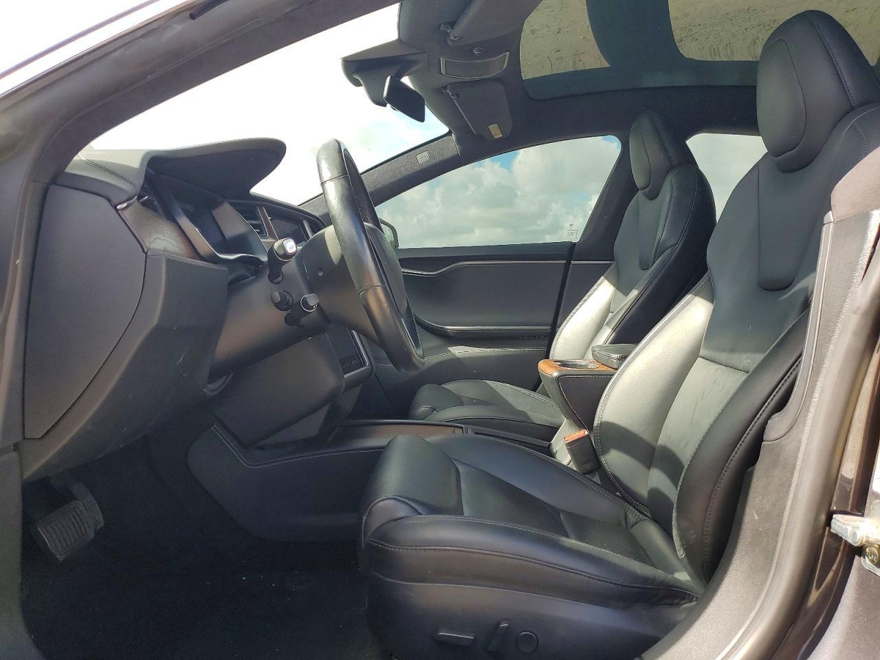 2021 Tesla Model S - Фото 7