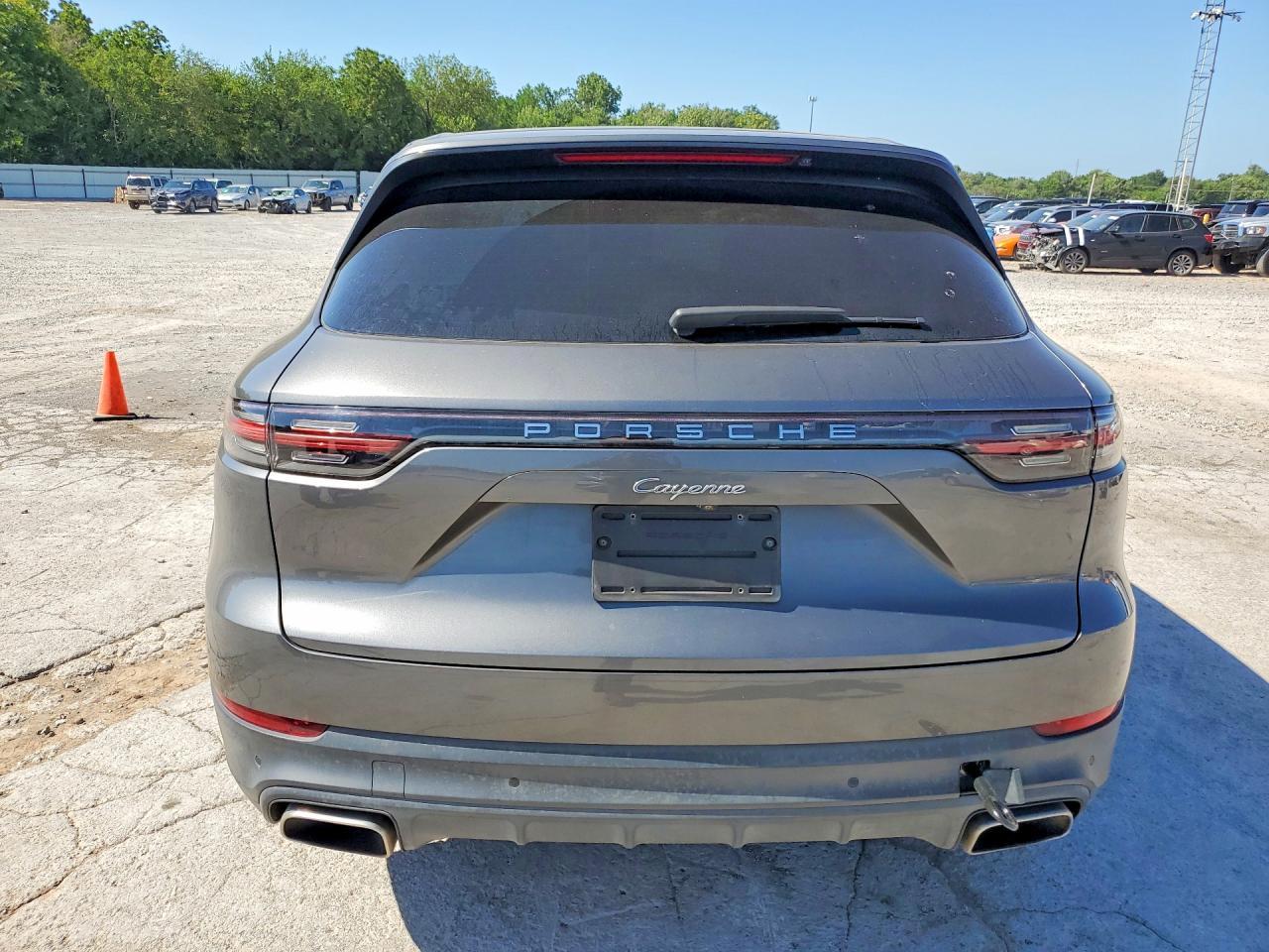 2020 Porsche Cayenne - Image 6