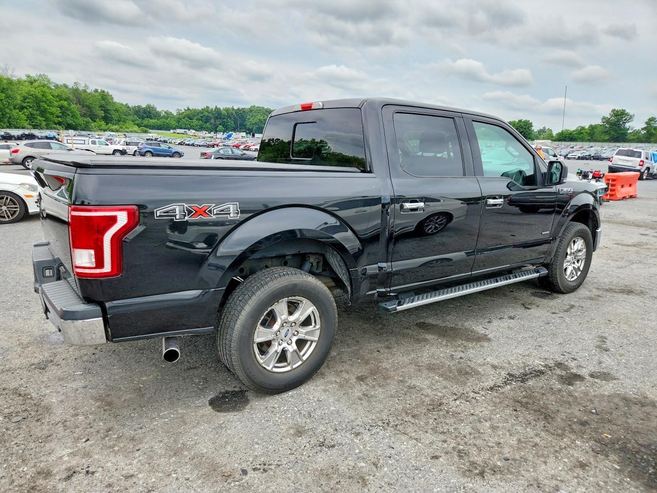 2016 Ford F150 Supercrew - Фото 3