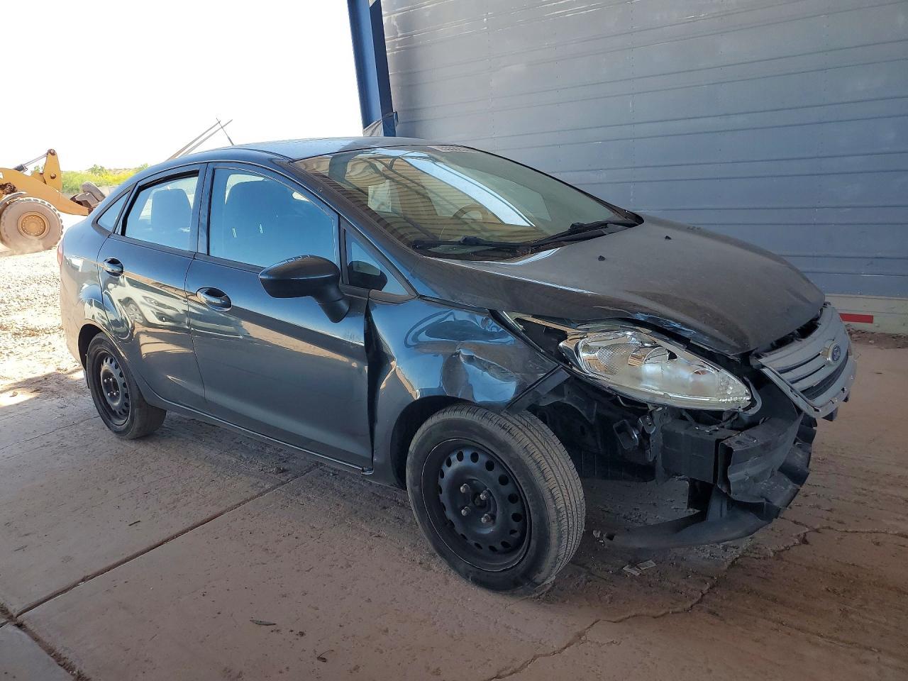 2011 Ford Fiesta - Фото 4
