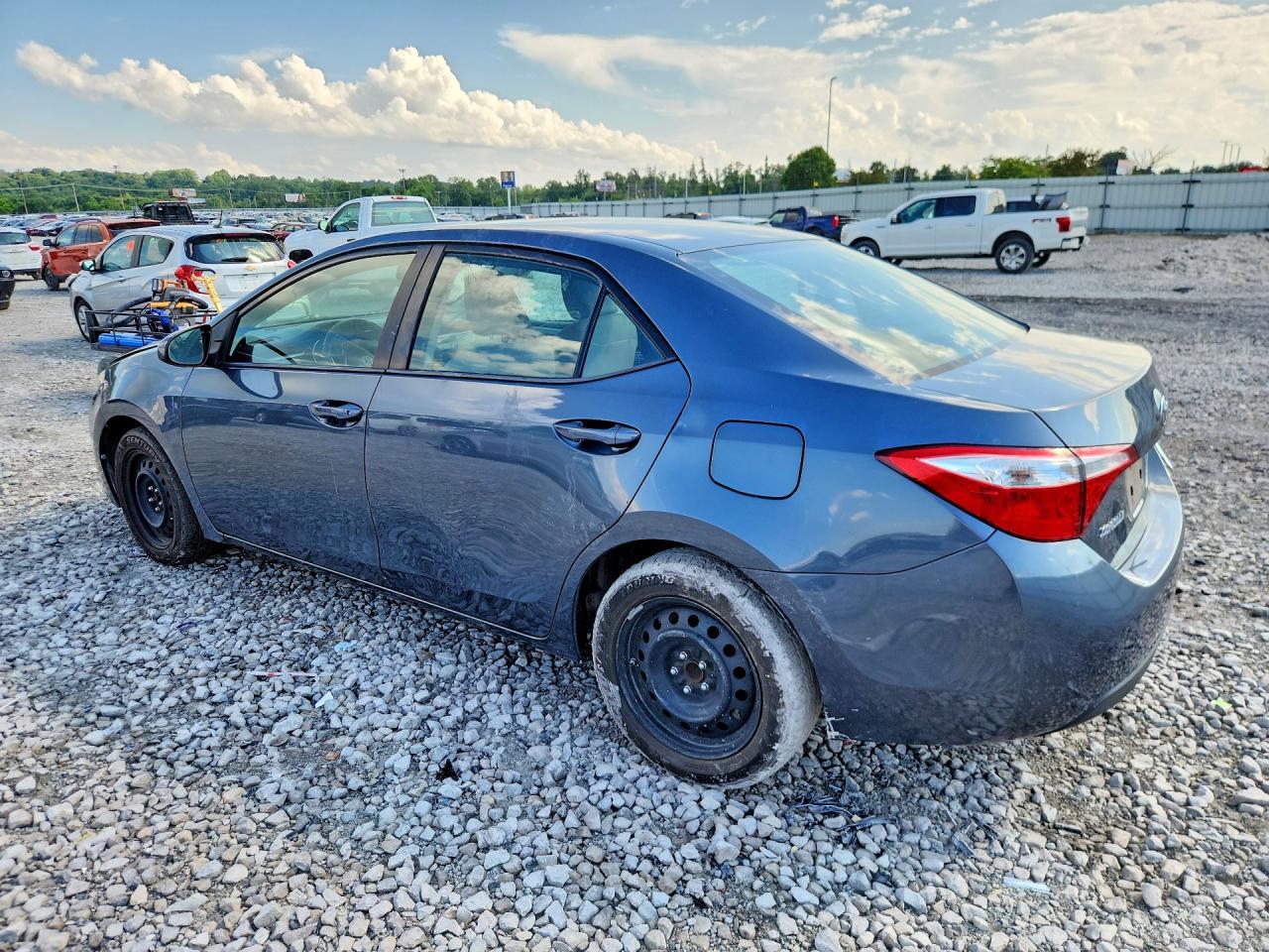 2015 Toyota Corolla Le - Image 2